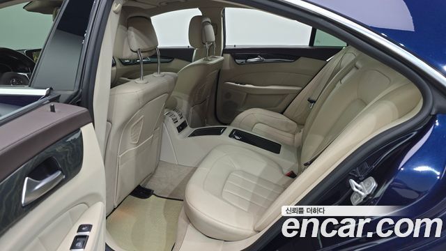 Mercedes-Benz CLS-Class 2016 — photo 11
