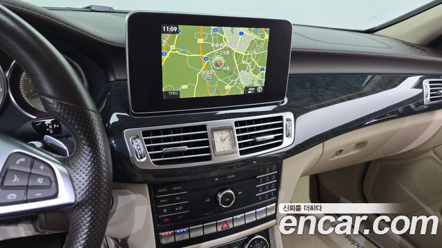 Mercedes-Benz CLS-Class 2016 — photo 12