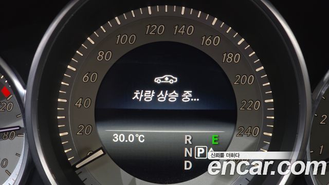 Mercedes-Benz CLS-Class 2016 — photo 20