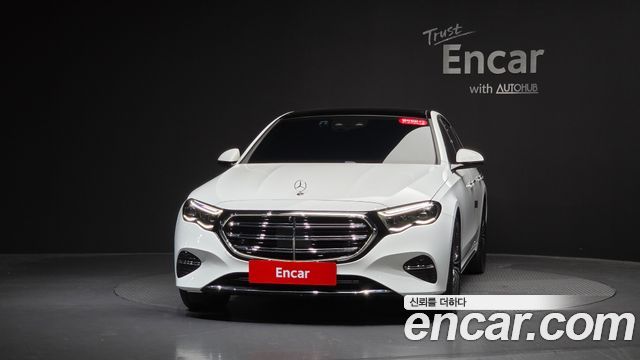 Mercedes-Benz E-Class 2024 — photo 3