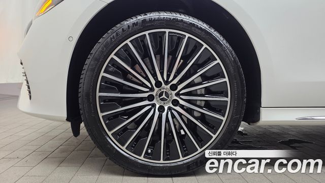 Mercedes-Benz E-Class 2024 — photo 5