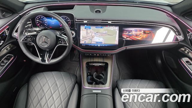 Mercedes-Benz E-Class 2024 — photo 10