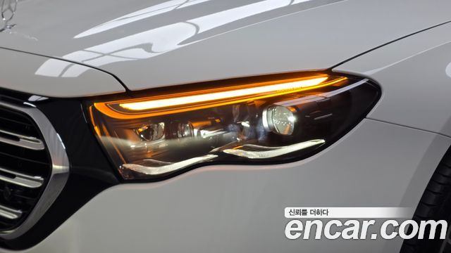 Mercedes-Benz E-Class 2024 — photo 8