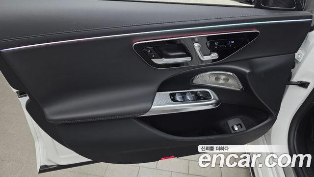 Mercedes-Benz E-Class 2024 — photo 14