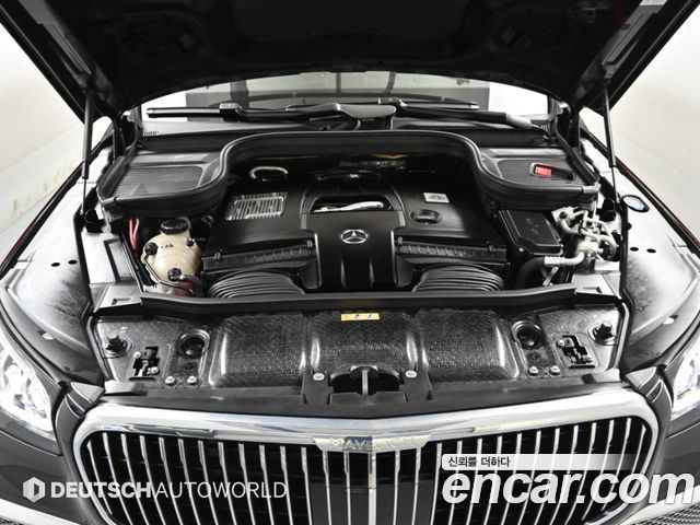 Mercedes-Benz GLS-Class 2023 — photo 6