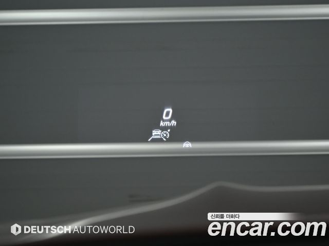Mercedes-Benz GLS-Class 2023 — photo 17