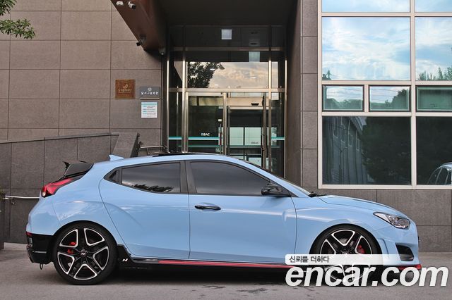 Hyundai Veloster 2021 — photo 3