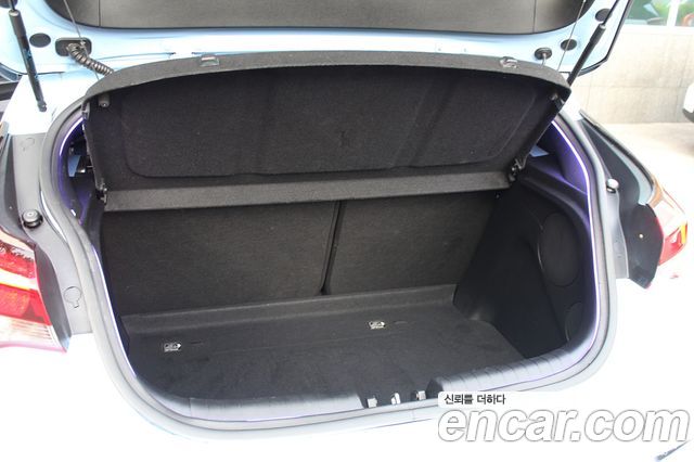 Hyundai Veloster 2021 — photo 17