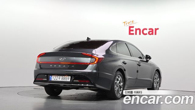 Hyundai Sonata 2023 — photo 2