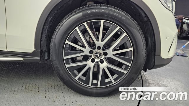 Mercedes-Benz GLC-Class 2021 — photo 5
