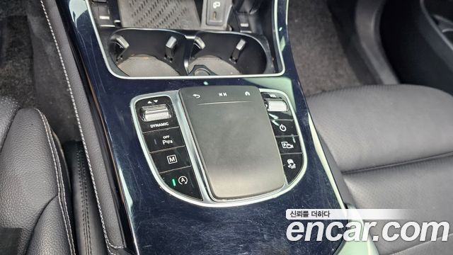 Mercedes-Benz GLC-Class 2021 — photo 12