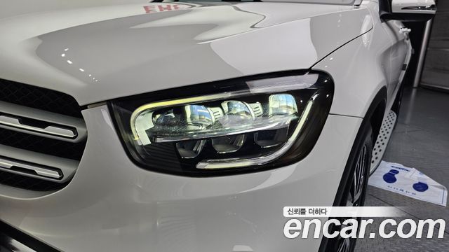 Mercedes-Benz GLC-Class 2021 — photo 8
