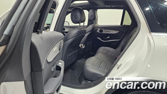 Mercedes-Benz GLC-Class 2021 — photo 16