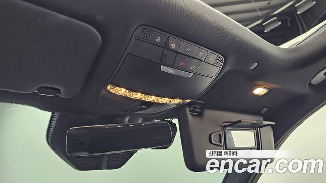Mercedes-Benz GLC-Class 2021 — photo 29