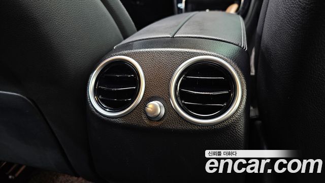 Mercedes-Benz GLC-Class 2021 — photo 31