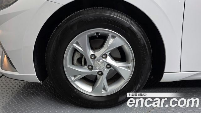 Hyundai AVANTE 2021 — photo 5