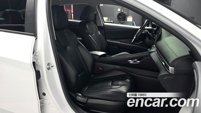 Hyundai AVANTE 2021 — photo 11