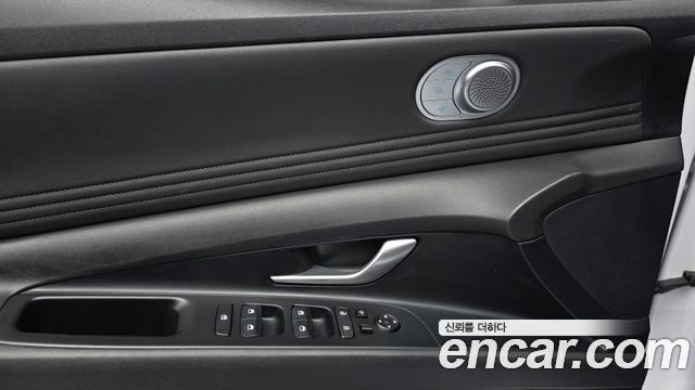 Hyundai AVANTE 2021 — photo 18