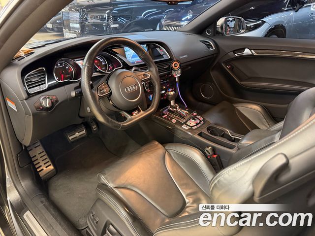 Audi RS5 2016 — photo 11