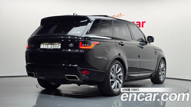 Land Rover Range Rover Sport 2018 — photo 2