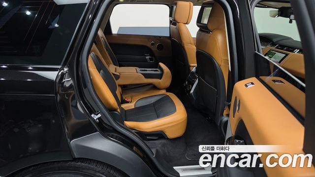 Land Rover Range Rover Sport 2018 — photo 17