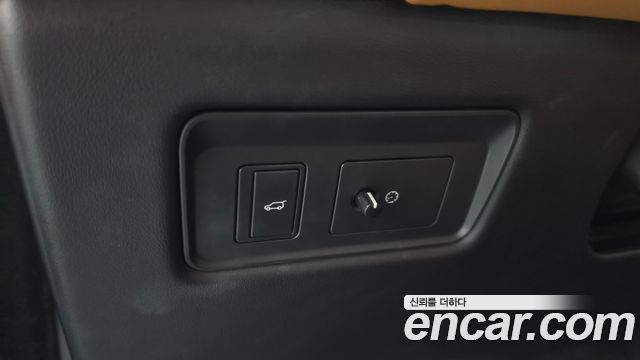 Land Rover Range Rover Sport 2018 — photo 24
