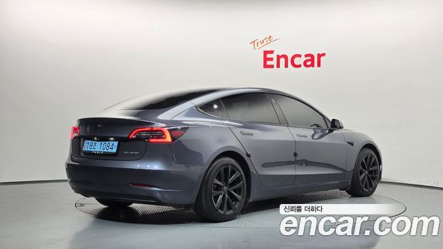 Tesla Model 3 2022 — photo 2