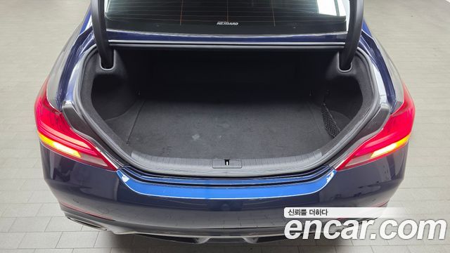 Genesis G70 2019 — photo 23