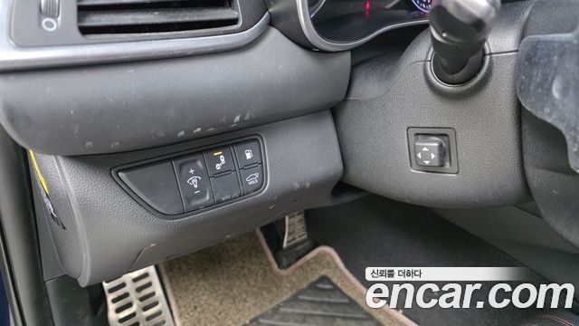 Genesis G70 2019 — photo 26