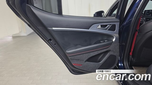 Genesis G70 2019 — photo 15