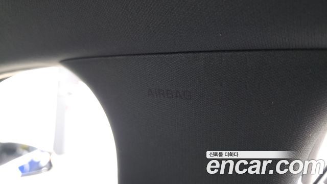 Genesis G70 2019 — photo 30