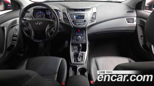 Hyundai AVANTE 2016 — photo 10