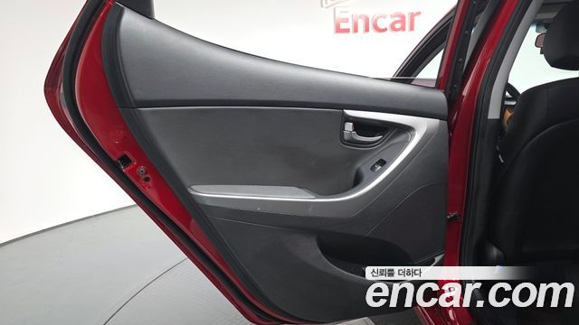 Hyundai AVANTE 2016 — photo 15