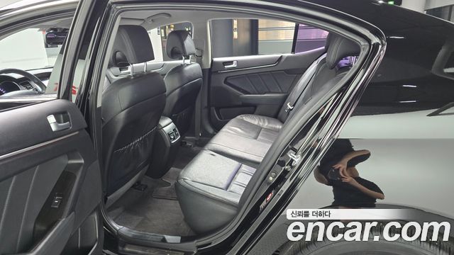 Kia K7 2012 — photo 17