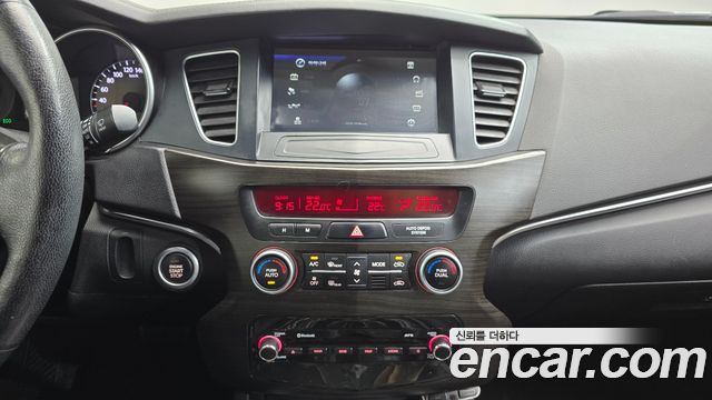Kia K7 2012 — photo 18