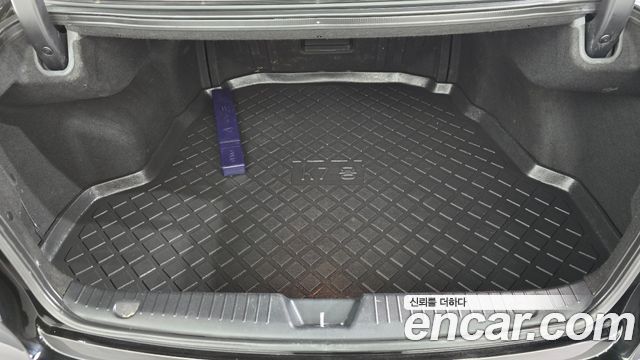 Kia K7 2012 — photo 21