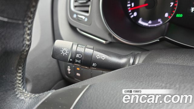 Kia K7 2012 — photo 27