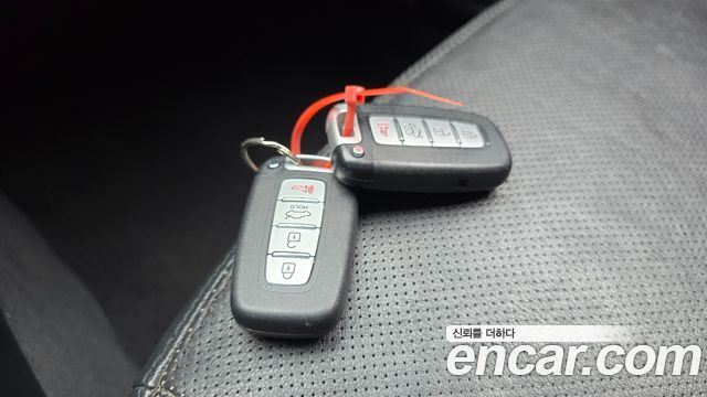 Kia K7 2012 — photo 30