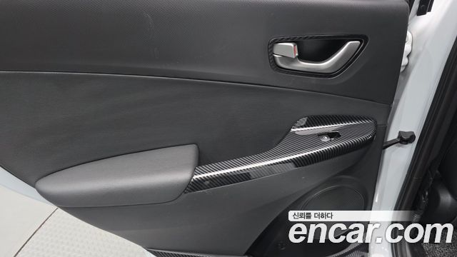 Hyundai Kona 2018 — photo 15