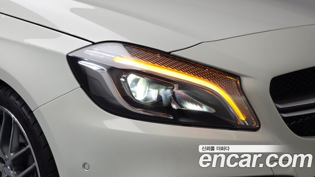 Mercedes-Benz A-Class 2018 — photo 8