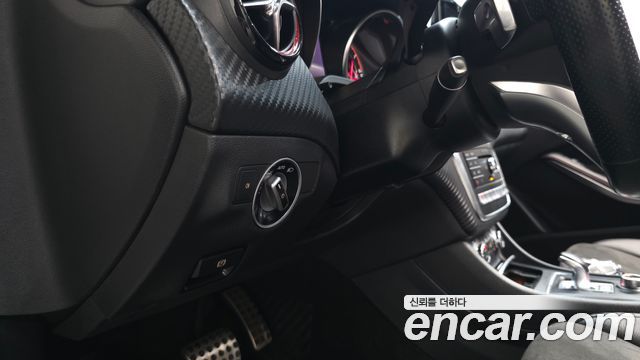 Mercedes-Benz A-Class 2018 — photo 27