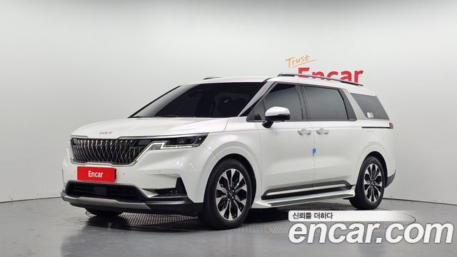Kia Canival 2023 — photo 1