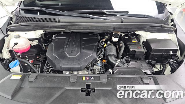 Kia Canival 2023 — photo 6