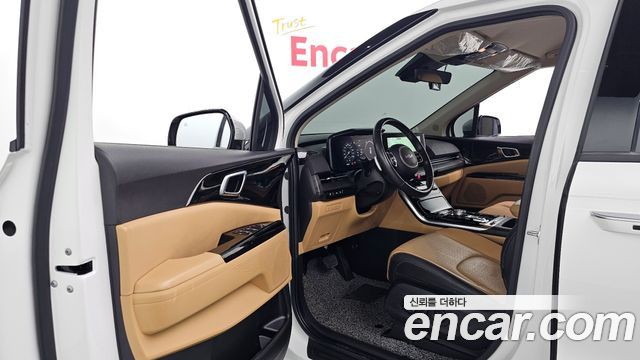 Kia Canival 2023 — photo 10