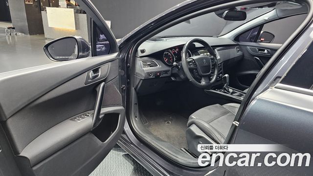Peugeot 508 2016 — photo 10