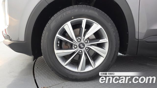 Hyundai Santafe 2019 — photo 5