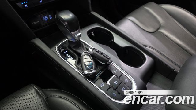 Hyundai Santafe 2019 — photo 12