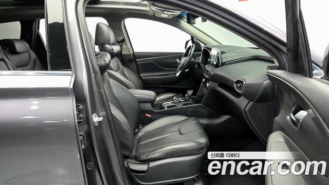 Hyundai Santafe 2019 — photo 18