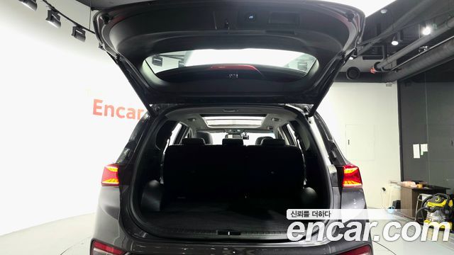Hyundai Santafe 2019 — photo 25