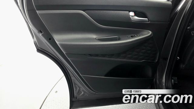 Hyundai Santafe 2019 — photo 14